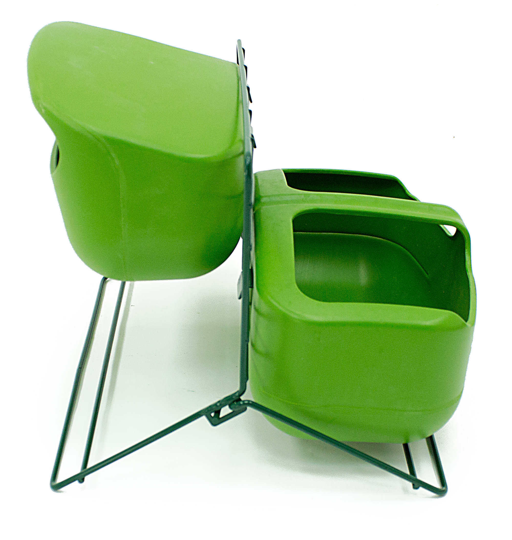 316-feeder-drinker-stand-eglu-cube-eglu-pro-1.jpg