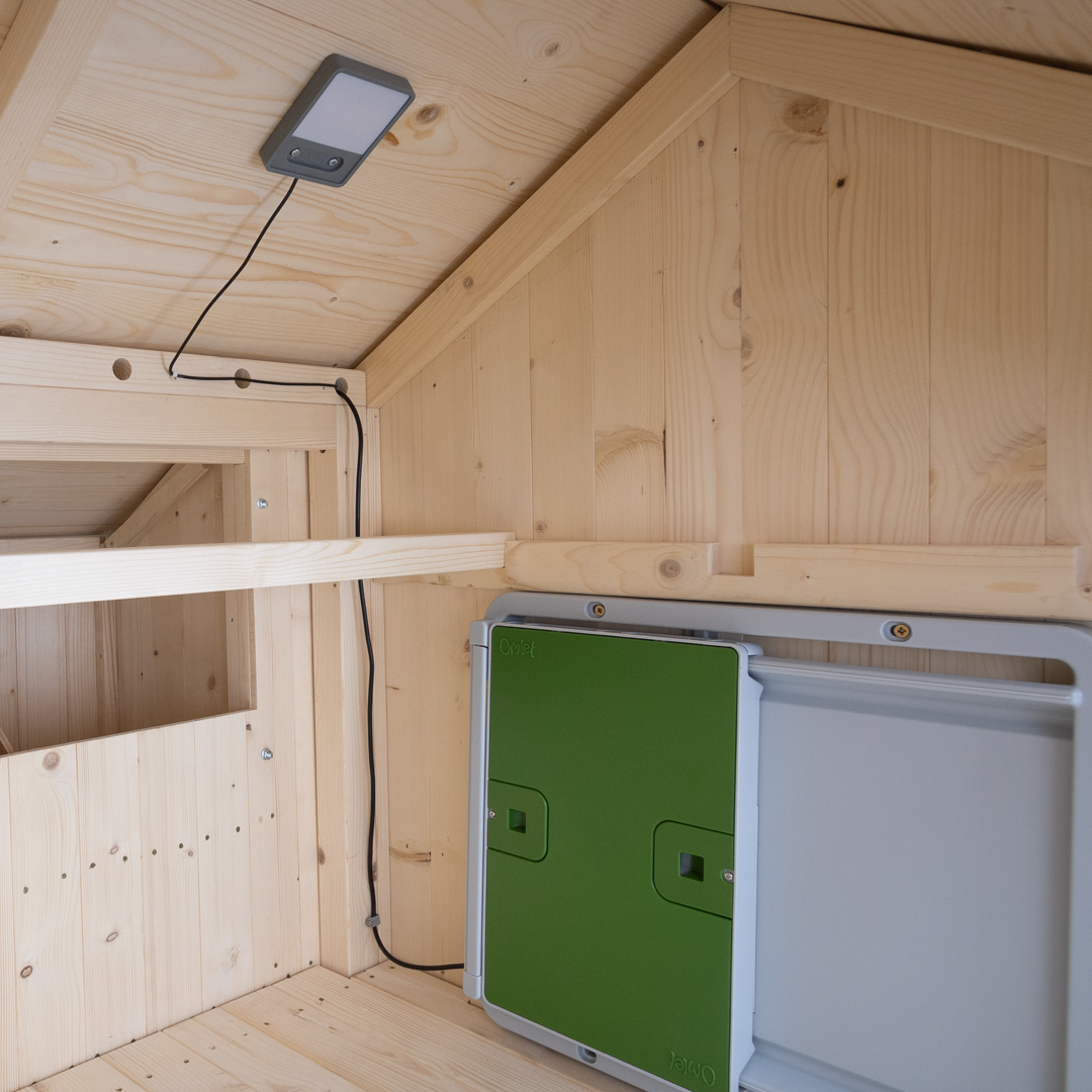 468-coop-light-automatic-chicken-coop-door-1.jpg