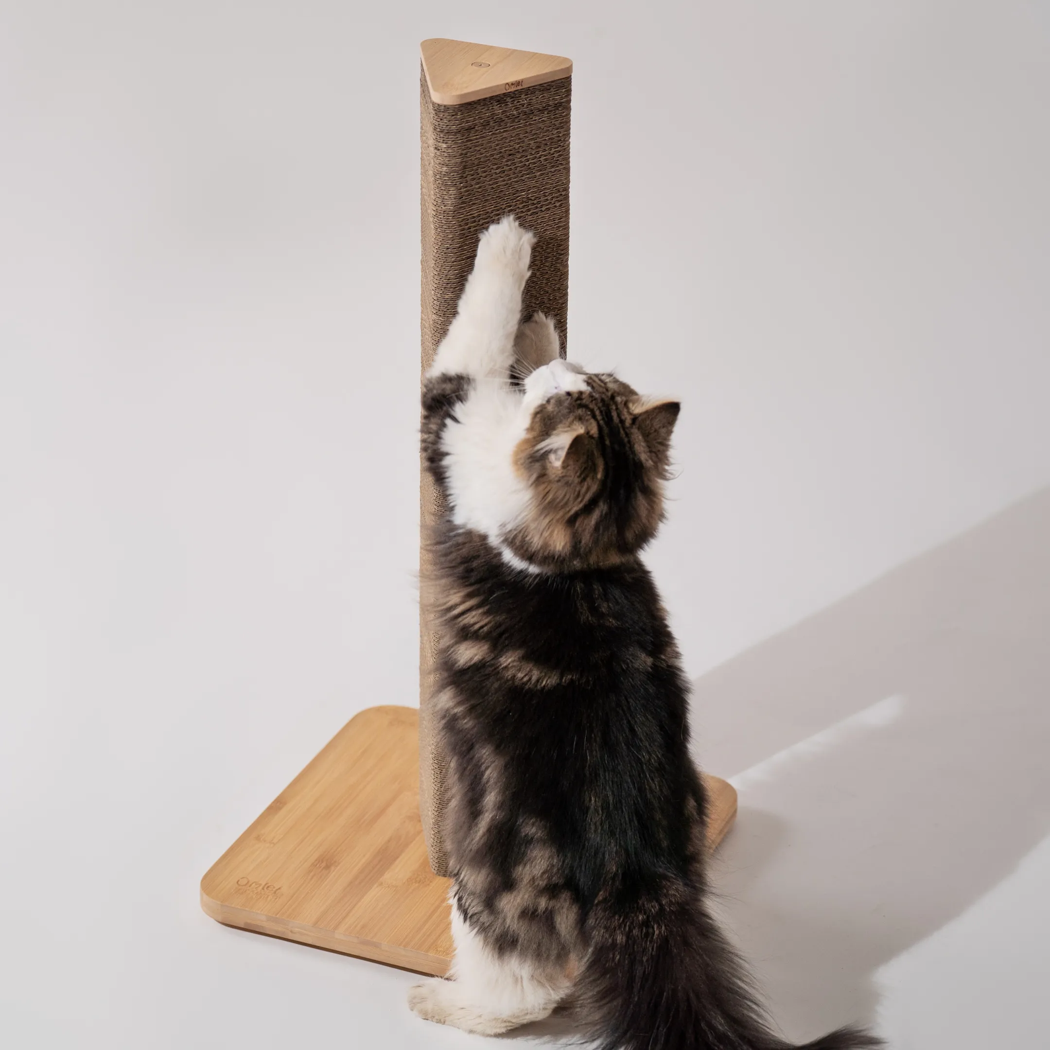 477-refillable-cardboard-cat-scratching-post-tall-1.jpg