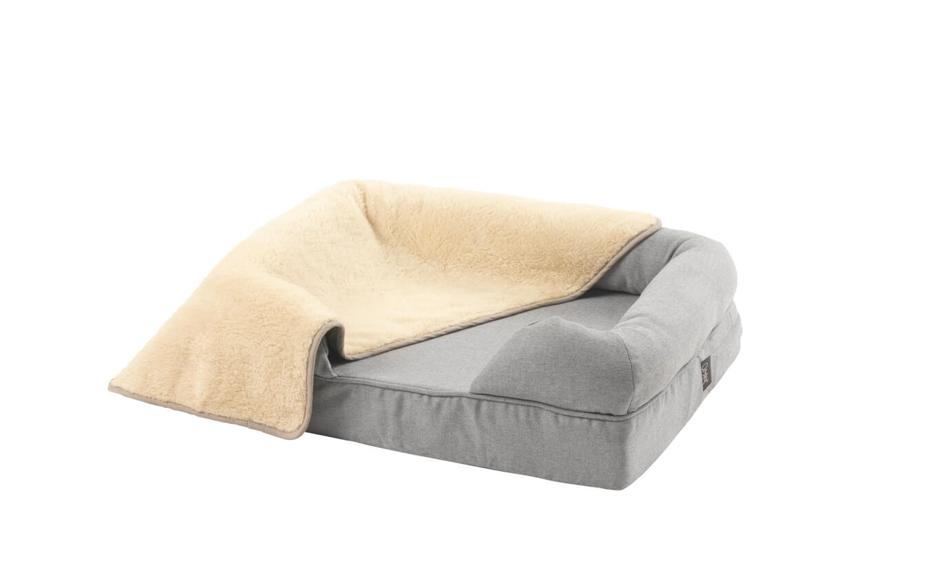 549-super-soft-cat-blanket-medium-grey-and-cream-1.jpg